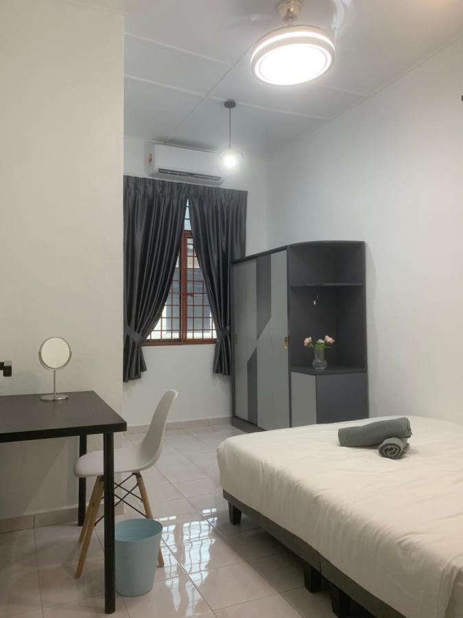 Queen Room Semi Attached Bathroom Bukit Mertajam Alma Impian Exteriör bild